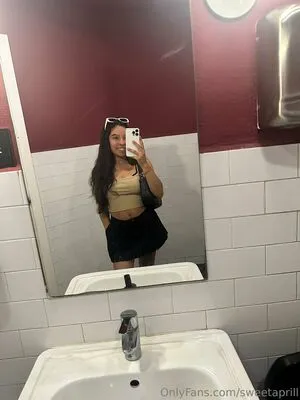 Sweetaprill OnlyFans Leaked Free Thumbnail Picture - #GGd77fJuNL