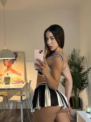 Sweetauraaa OnlyFans Leaked Free Thumbnail Picture - #UzFZxjDcAE