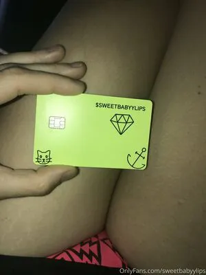 Sweetbabyylips OnlyFans Leaked Free Thumbnail Picture - #4DKzJ540IA
