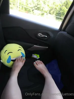 Sweetbluetoes OnlyFans Leaked Free Thumbnail Picture - #dHl4Qnc9z1