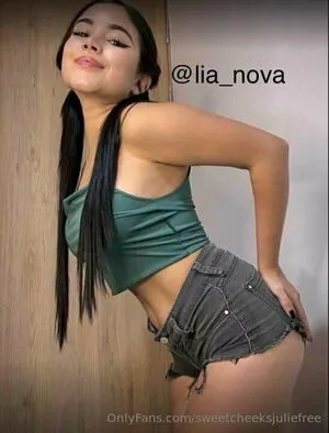 Sweetcheeksjuliefree OnlyFans Leaked Free Thumbnail Picture - #LiIFVM4ws7