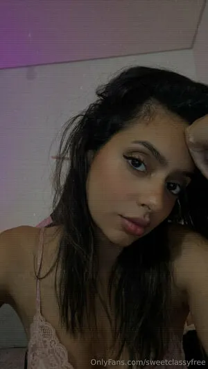 Sweetclassyfree OnlyFans Leaked Free Thumbnail Picture - #JLYtFsDJr1