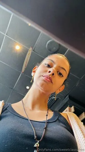 Sweetclassyfree OnlyFans Leaked Free Thumbnail Picture - #Wq1xVfCNk8