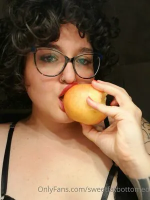 Sweetfatbottomed OnlyFans Leaked Free Thumbnail Picture - #AG3Lv8I9JO