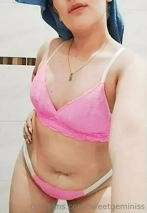 Sweetgeminiss OnlyFans Leaked Free Thumbnail Picture - #WumaTfhwJK