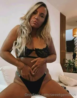Sweetgeminiss OnlyFans Leaked Free Thumbnail Picture - #e4RhrOsVq8