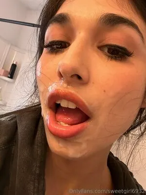 Sweetgirl6932 OnlyFans Leaked Free Thumbnail Picture - #gPKUMcR8Vo