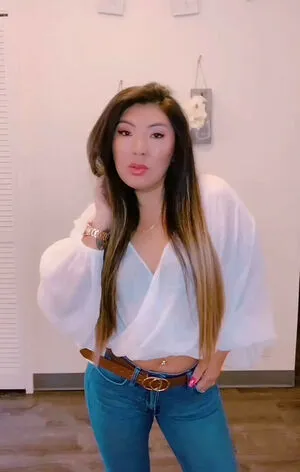 Sweetie OnlyFans Leaked Free Thumbnail Picture - #unIzLOWHIN