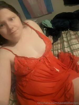 Sweetlillieclips OnlyFans Leaked Free Thumbnail Picture - #24Tj2qIKiM