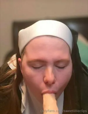 Sweetlillieclips OnlyFans Leaked Free Thumbnail Picture - #pX1ElThfAS