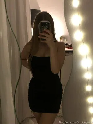 Sweetmeganx OnlyFans Leaked Free Thumbnail Picture - #ZQFle7C1m1