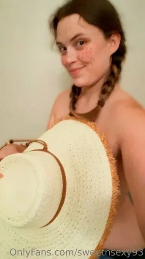 Sweetnsexy93 OnlyFans Leaked Free Thumbnail Picture - #u8Gonz7W44