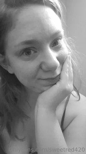 Sweetred420 OnlyFans Leaked Free Thumbnail Picture - #KQxMabo42X