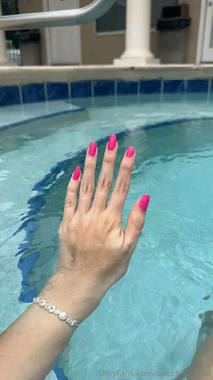 Sweetsangriaa OnlyFans Leaked Free Thumbnail Picture - #eMBX85m0TQ