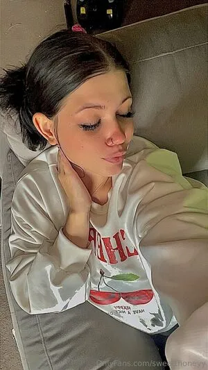 Sweetthoneyy OnlyFans Leaked Free Thumbnail Picture - #ZBC5NwqFuZ