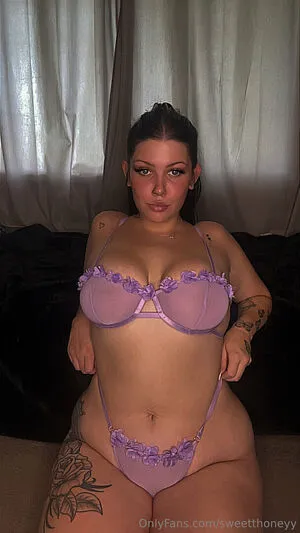 Sweetthoneyy OnlyFans Leaked Free Thumbnail Picture - #yiCxJ7CC6C