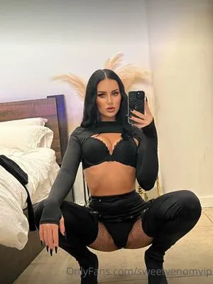 Sweetvenom OnlyFans Leaked Free Thumbnail Picture - #GliyBYPwAa