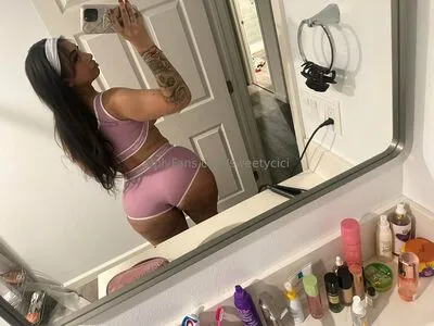 Sweetycici OnlyFans Leaked Free Thumbnail Picture - #ToZ94r0Z4N