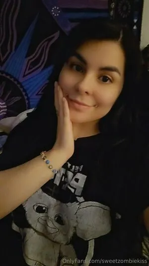 Sweetzombiekiss OnlyFans Leaked Free Thumbnail Picture - #N8KN5QxHsz