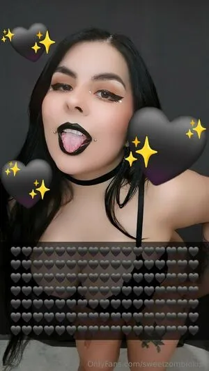 Sweetzombiekiss OnlyFans Leaked Free Thumbnail Picture - #Xk28i85yya