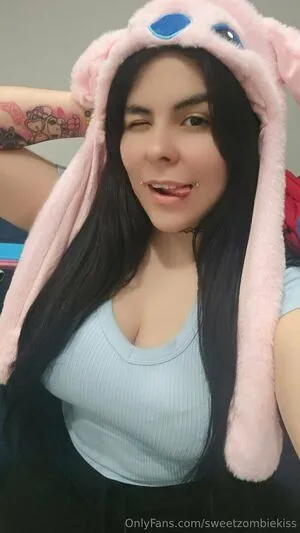 Sweetzombiekiss OnlyFans Leaked Free Thumbnail Picture - #yuULCYPG7M