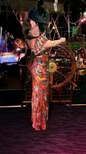 Swell Entertainment OnlyFans Leaked Free Thumbnail Picture - #kum3prA2RD