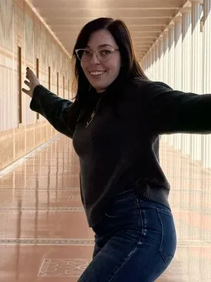 Swell Entertainment OnlyFans Leaked Free Thumbnail Picture - #t7bl7glTz5