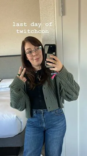 Swell Entertainment OnlyFans Leaked Free Thumbnail Picture - #z6cD4f6AQ3