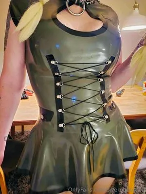 Swerubberdoll OnlyFans Leaked Free Thumbnail Picture - #4oP0uGobwv