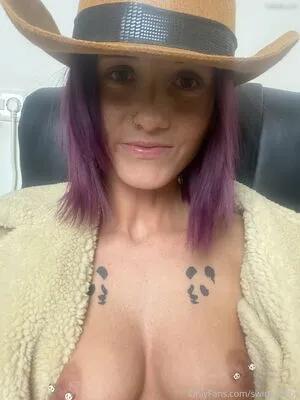 Swing Babe OnlyFans Leaked Free Thumbnail Picture - #yz9F3PMKQm