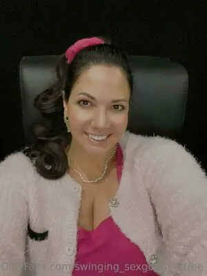Swinging Sexgoddessfree OnlyFans Leaked Free Thumbnail Picture - #1PvUy2Dinz