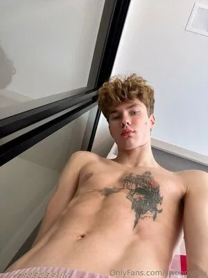 Swoopyboy OnlyFans Leaked Free Thumbnail Picture - #6cg0hfKYxP