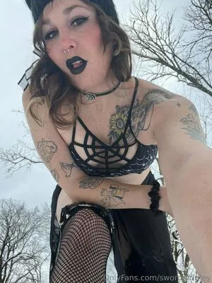 Swordgirlriley OnlyFans Leaked Free Thumbnail Picture - #E7JTZmOVAz