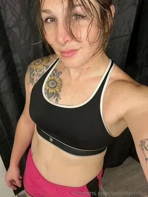 Swordgirlriley OnlyFans Leaked Free Thumbnail Picture - #GvbkiWFkW0