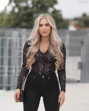 Sxphix Br Sophie B OnlyFans Leaked Free Thumbnail Picture - #5gI8VR0oqR