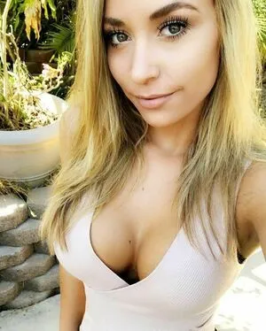 Sydney Maler OnlyFans Leaked Free Thumbnail Picture - #YXDEQV2vPP