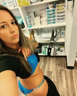 Sydney Nicole OnlyFans Leaked Free Thumbnail Picture - #9E9y8y4YMx