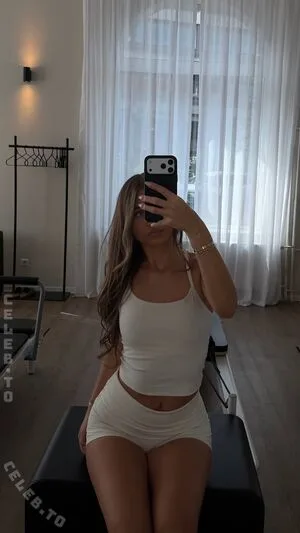 Sydney Ramolla OnlyFans Leaked Free Thumbnail Picture - #QczbT3nVRK