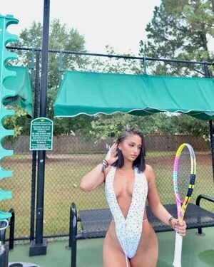 Sydney Razhegi OnlyFans Leaked Free Thumbnail Picture - #8SXIIPMIE4
