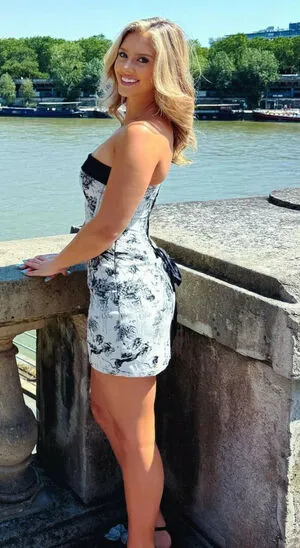 Sydney Segars OnlyFans Leaked Free Thumbnail Picture - #0nS3BU4IEN