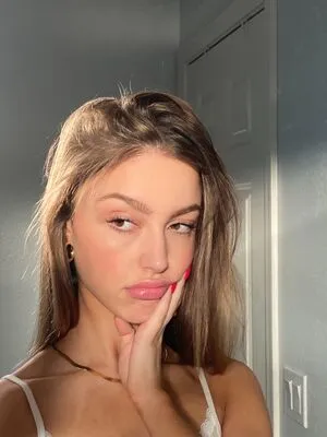 Sydney Serena OnlyFans Leaked Free Thumbnail Picture - #MfhM9LVIY3