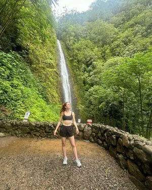 Sydney Sierota OnlyFans Leaked Free Thumbnail Picture - #02LrwMZN1q