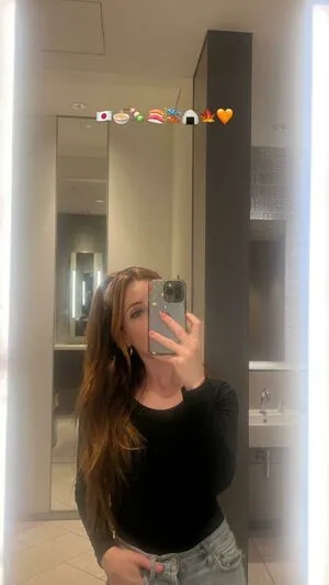 Sydney Sierota OnlyFans Leaked Free Thumbnail Picture - #StrWXP9uat