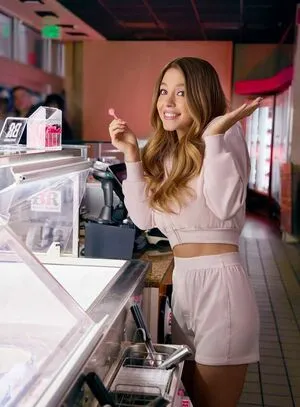 Sydney Sweeney OnlyFans Leaked Free Thumbnail Picture - #1ZwsrfK6mE
