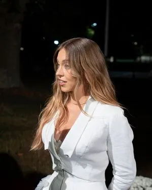 Sydney Sweeney OnlyFans Leaked Free Thumbnail Picture - #6QMRtYHIVm