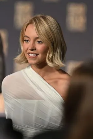 Sydney Sweeney OnlyFans Leaked Free Thumbnail Picture - #6ZCAnszv1r