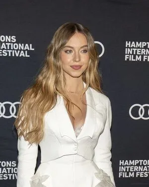 Sydney Sweeney OnlyFans Leaked Free Thumbnail Picture - #7Dor6gKA3m