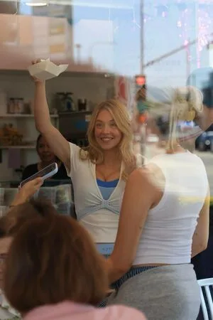 Sydney Sweeney OnlyFans Leaked Free Thumbnail Picture - #8Iv422mBC5