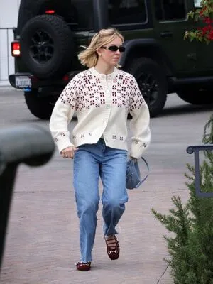 Sydney Sweeney OnlyFans Leaked Free Thumbnail Picture - #8maM4jGGnQ