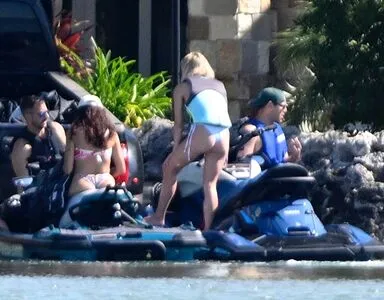 Sydney Sweeney OnlyFans Leaked Free Thumbnail Picture - #ARvEbVVuAR